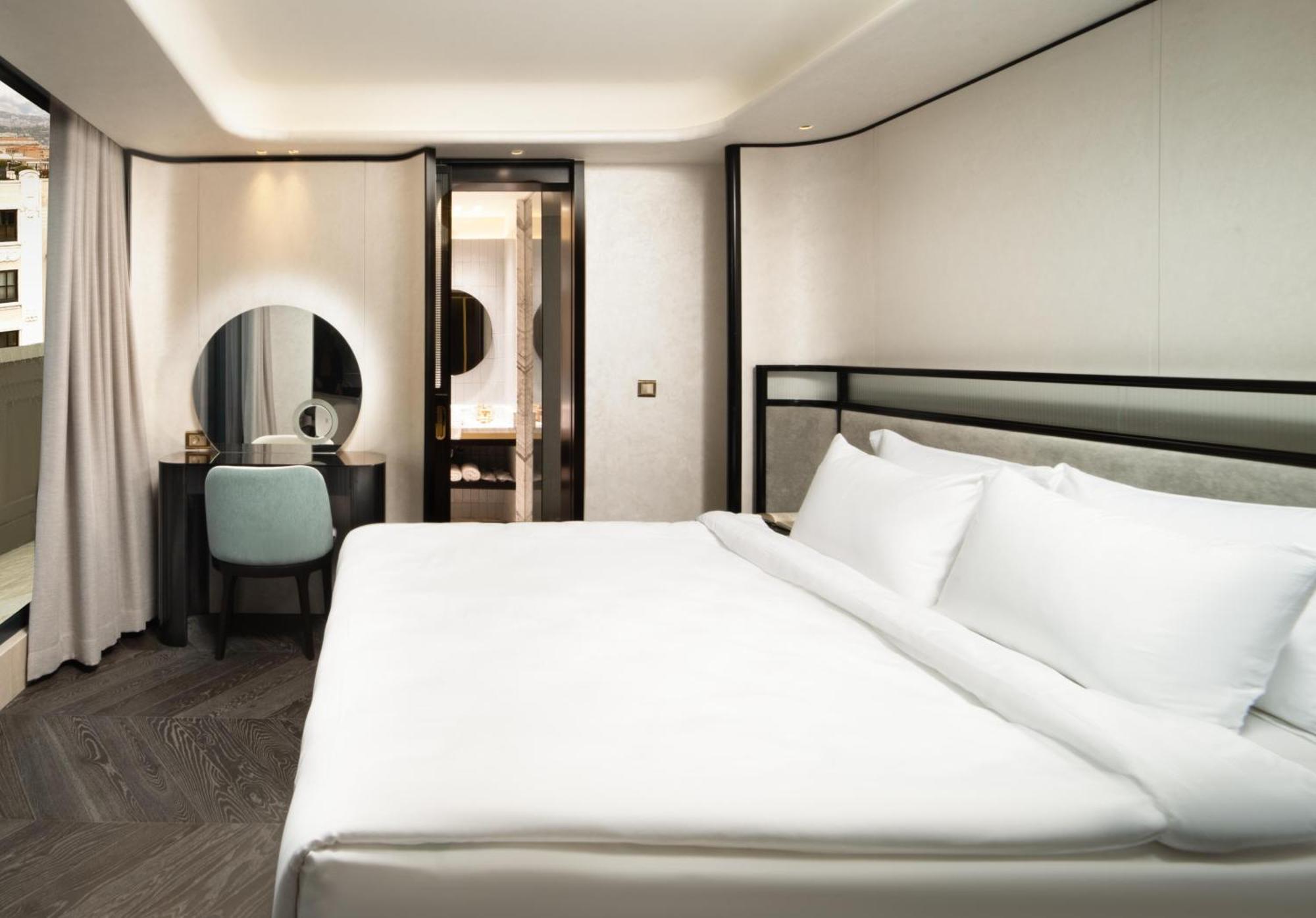 Bentley Hotel Bosphorus - Special Class — Photos 1